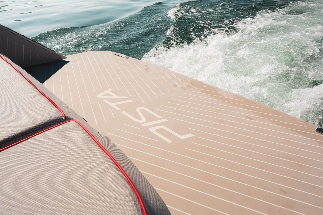 Astor 38 baş güverte